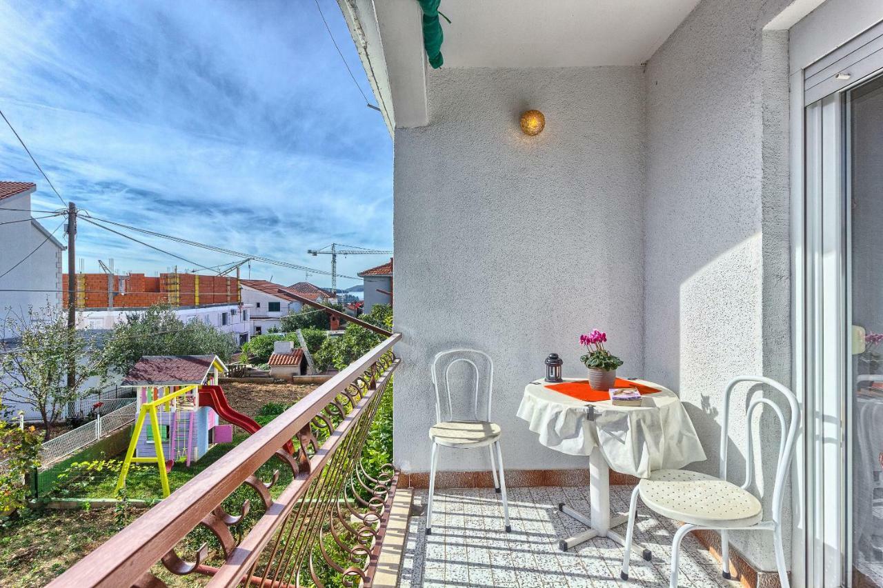 Apartments Milenka Trogir Exterior foto