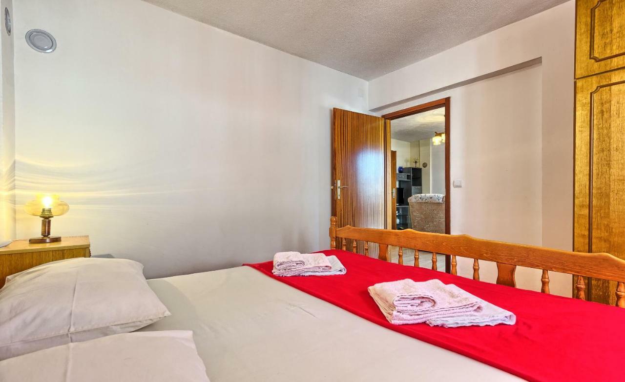 Apartments Milenka Trogir Exterior foto